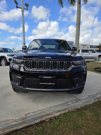 2025 Jeep Grand Cherokee Laredo X