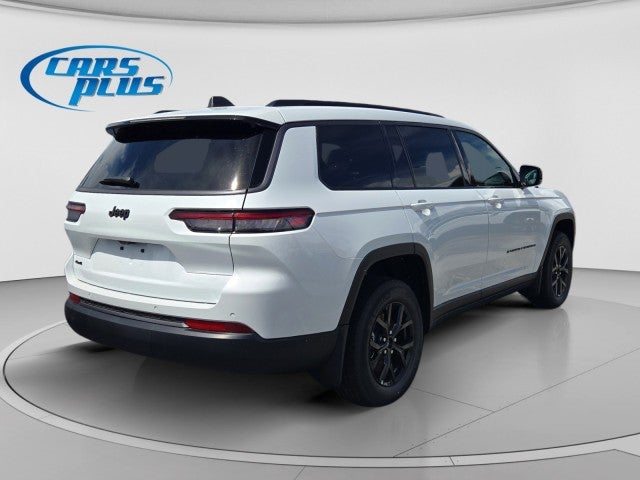 2026 Jeep Grand Cherokee Laredo Altitude