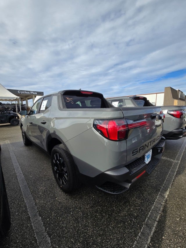 2026 Hyundai Santa Cruz SE