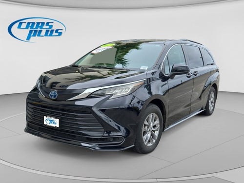 2023 Toyota Sienna LE