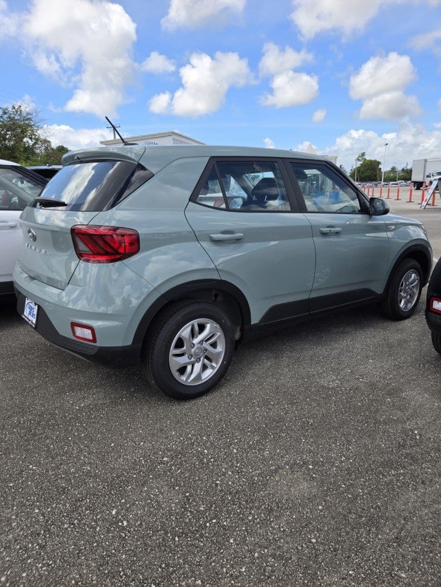 2026 Hyundai Venue SE