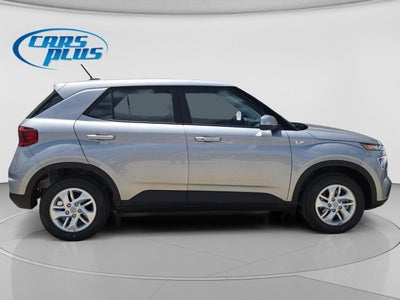 2026 Hyundai Venue SE