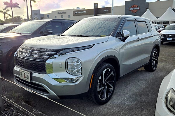 2024 Mitsubishi Outlander SE Black Edition